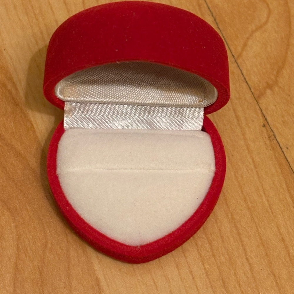 Red Heart Velvet Ring Box